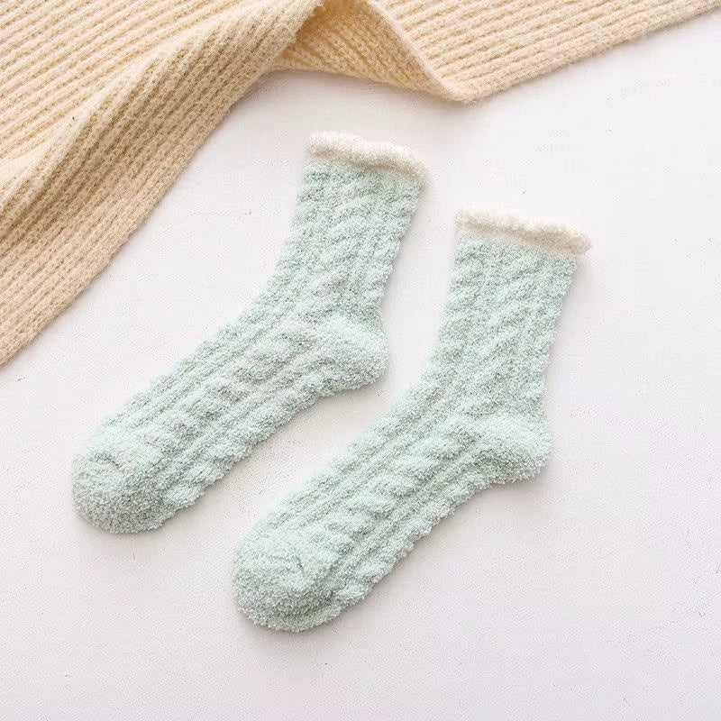 Fluffy Cat Paw Sleep Socks – Plush Velvet Indoor Floor Socks for Autumn & Winter